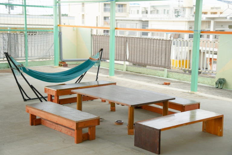 屋外ゆんたく場